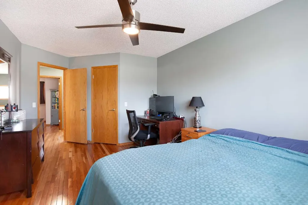 1771 Meadowbrook Drive SE Airdrie AB T4A 2A4