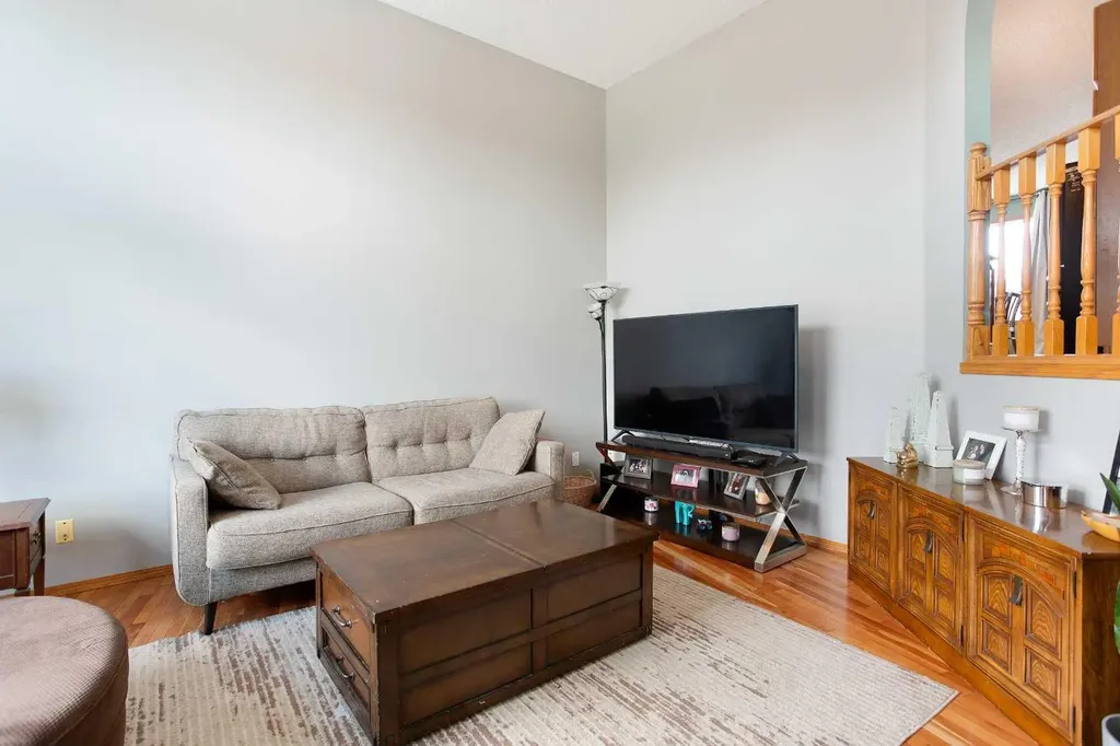 1771 Meadowbrook Drive SE Airdrie AB T4A 2A4