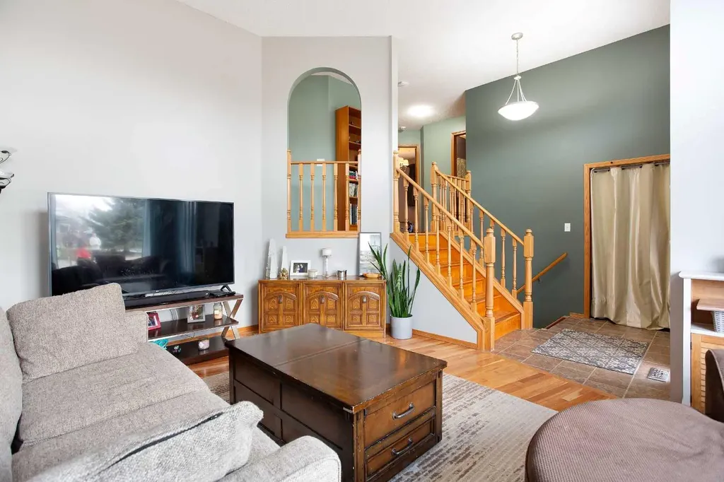 1771 Meadowbrook Drive SE Airdrie AB T4A 2A4