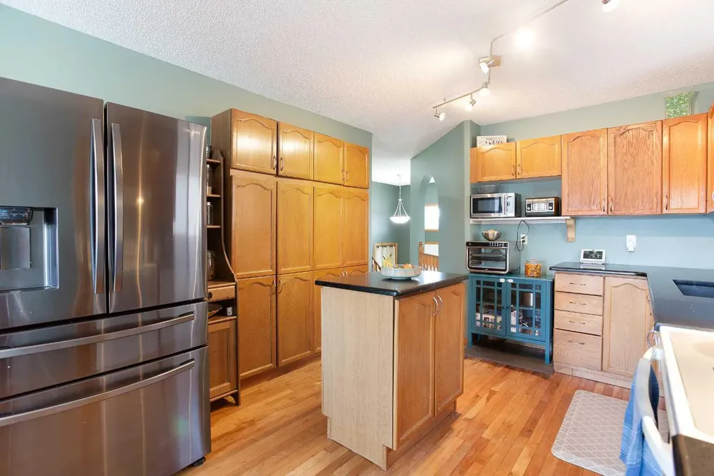 1771 Meadowbrook Drive SE Airdrie AB T4A 2A4