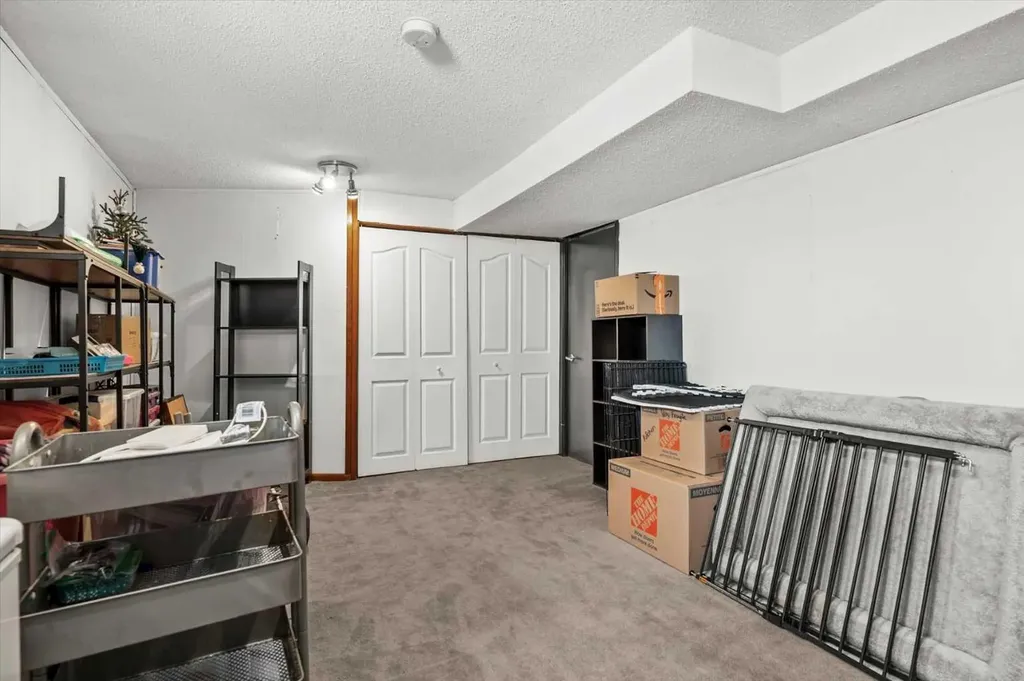 27 Silver Springs Drive NW Calgary AB T3N 4N3