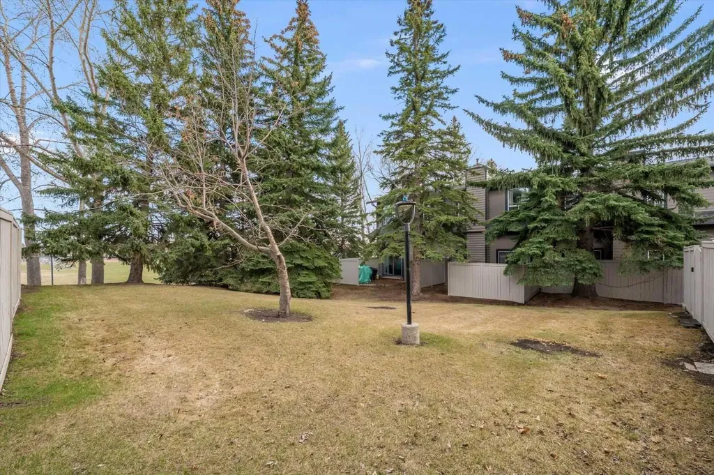 27 Silver Springs Drive NW Calgary AB T3N 4N3