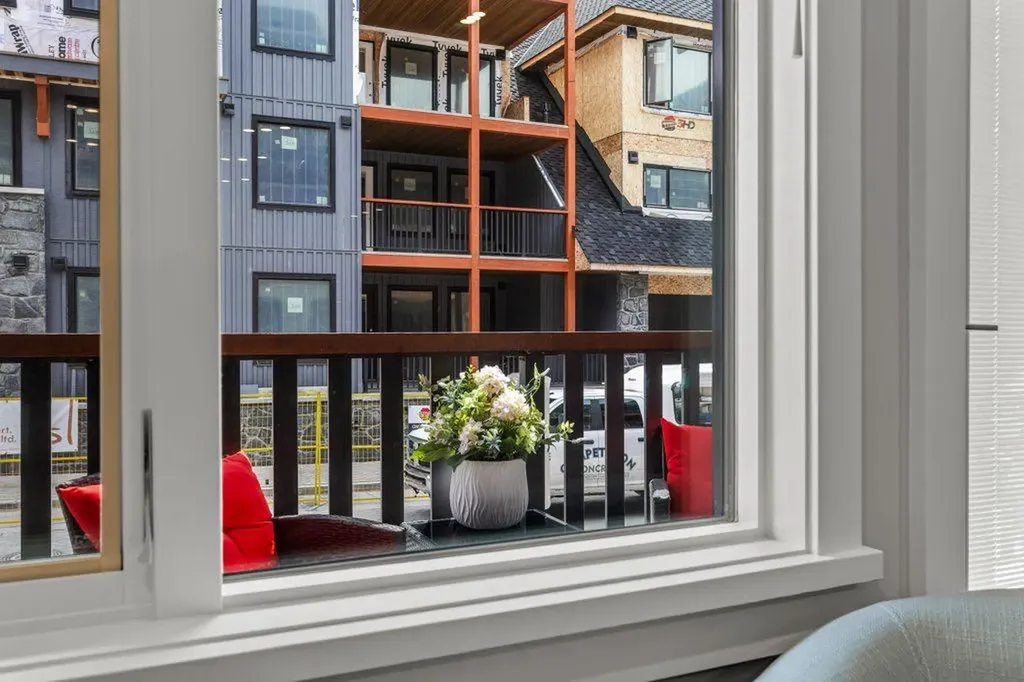 1315 Spring Creek Gate Canmore AB T1W 0N5