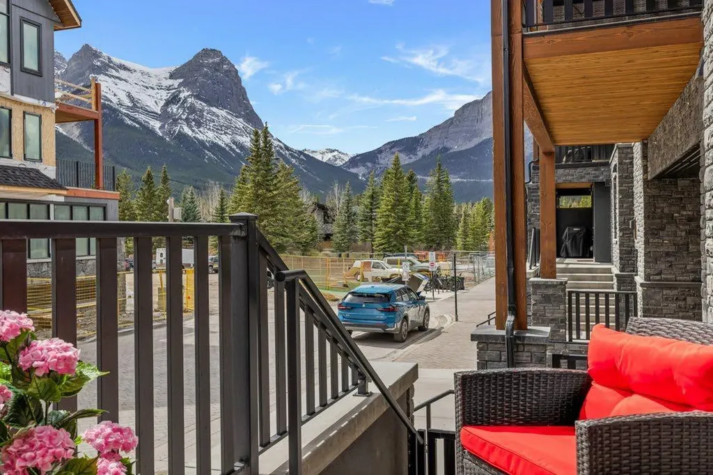 1315 Spring Creek Gate Canmore AB T1W 0N5