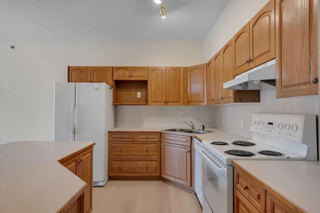4835 Dalhousie Drive NW Calgary AB T3A 5R7