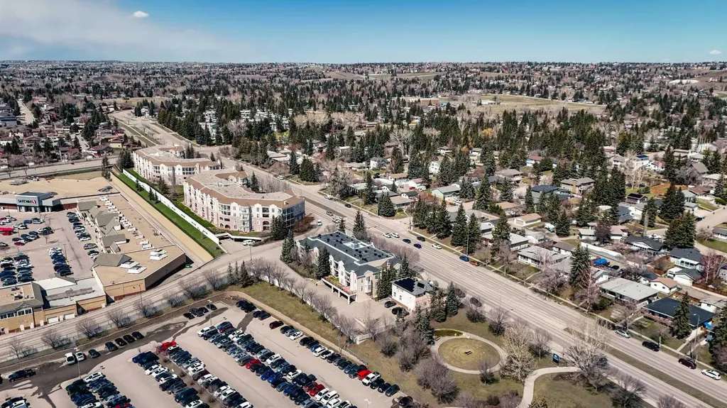 4835 Dalhousie Drive NW Calgary AB T3A 5R7