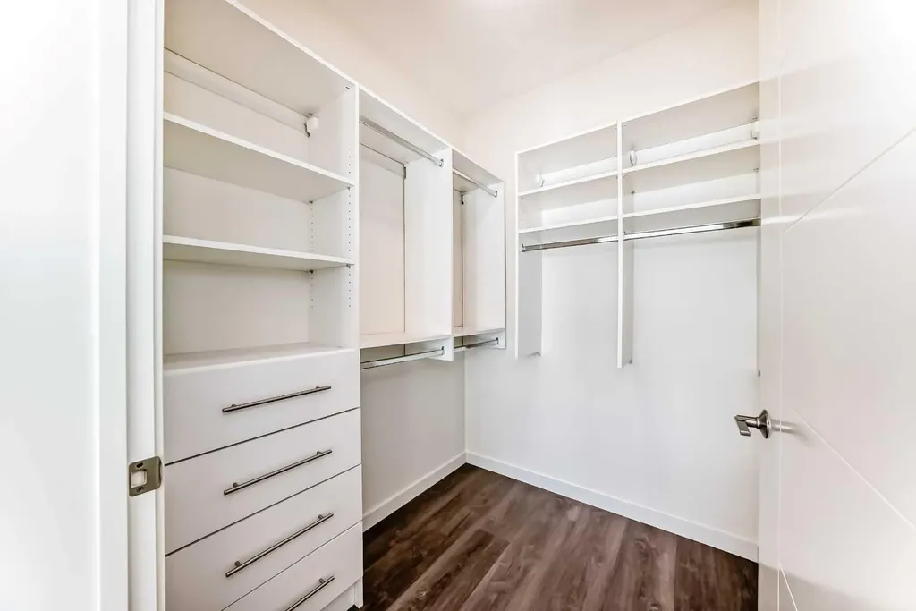 12 Mahogany Path SE Calgary AB T3M 3A4