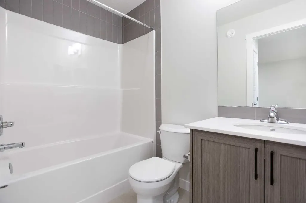 313 Cobblestone Gate SW Airdrie AB T4B 5W4