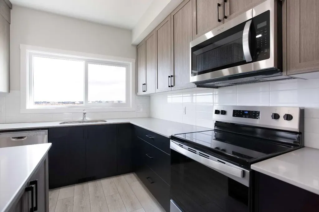 313 Cobblestone Gate SW Airdrie AB T4B 5W4