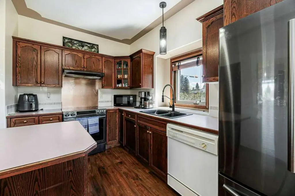 299 Cornett Drive Red Deer AB T4P 3R9