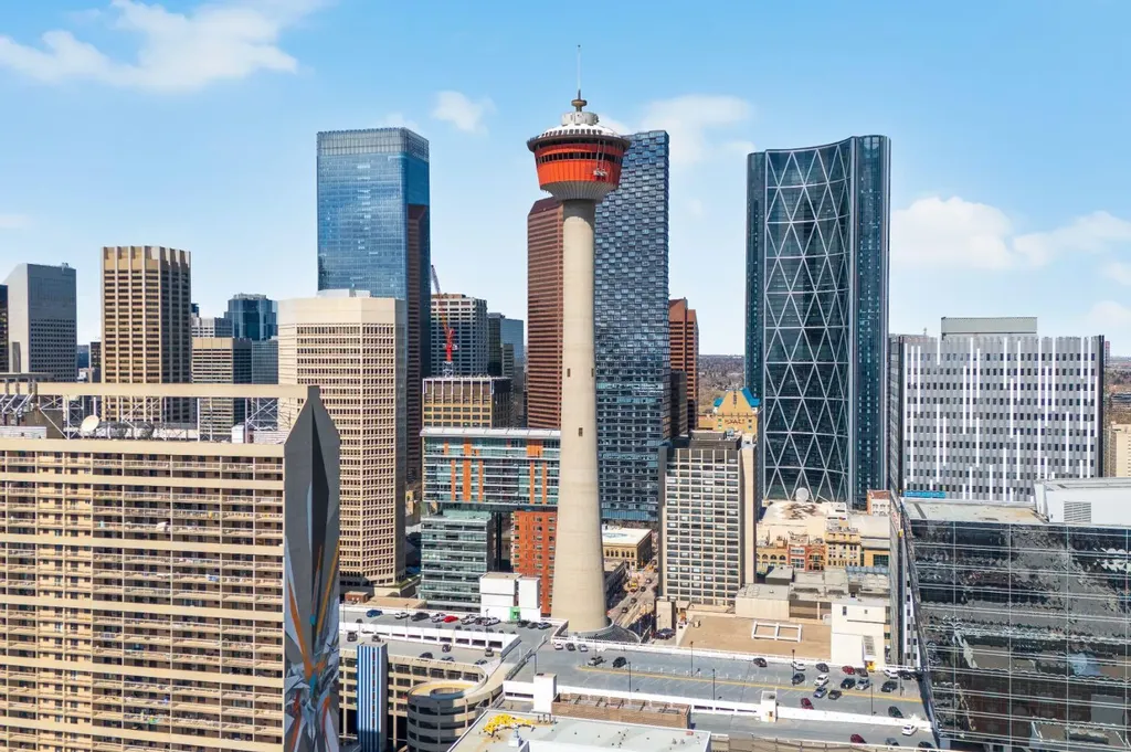 108 9 Avenue SW Calgary AB T2P 0B9