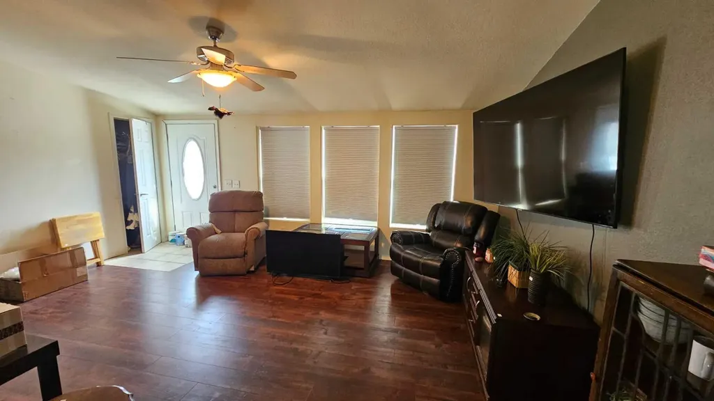 503 5 Avenue Warner AB T0K2L0