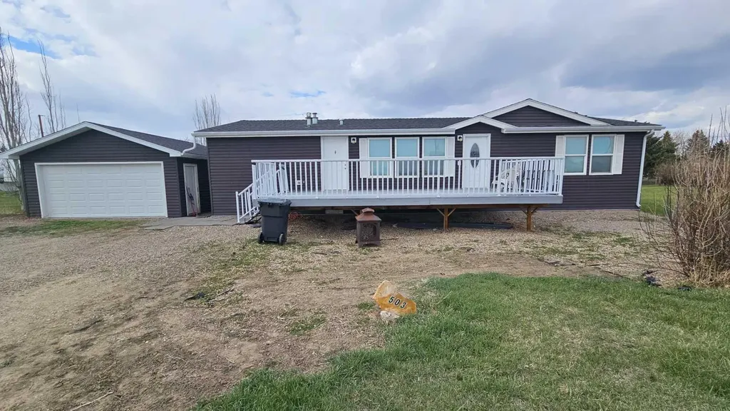 503 5 Avenue Warner AB T0K2L0