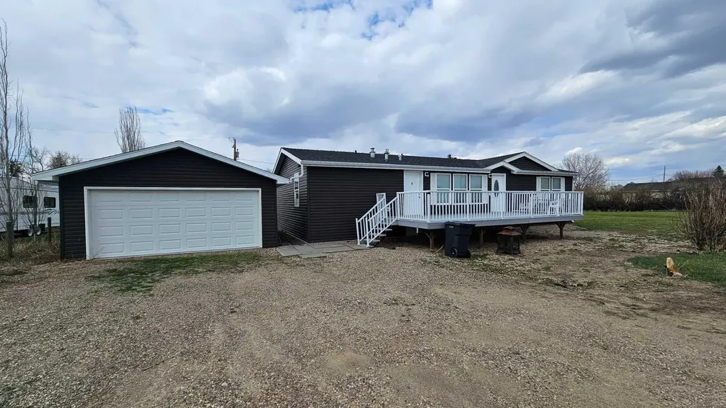 503 5 Avenue Warner AB T0K2L0