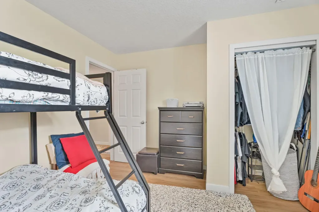 50 8 Avenue SE High River AB T1V 1E8