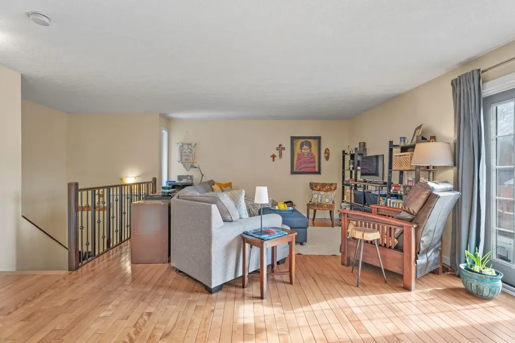 50 8 Avenue SE High River AB T1V 1E8