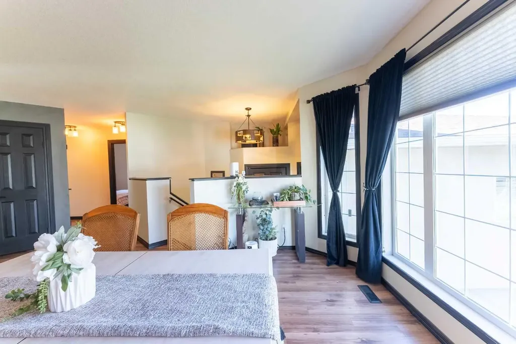 152 Mt Rundle Road W Lethbridge AB T1K 7G1