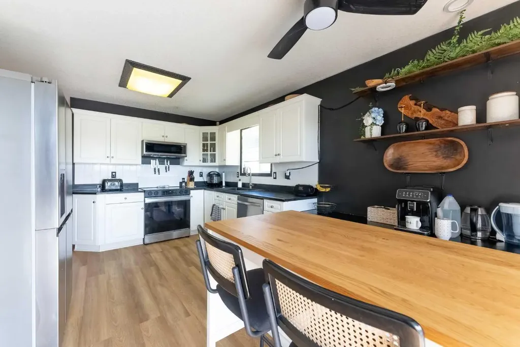 152 Mt Rundle Road W Lethbridge AB T1K 7G1