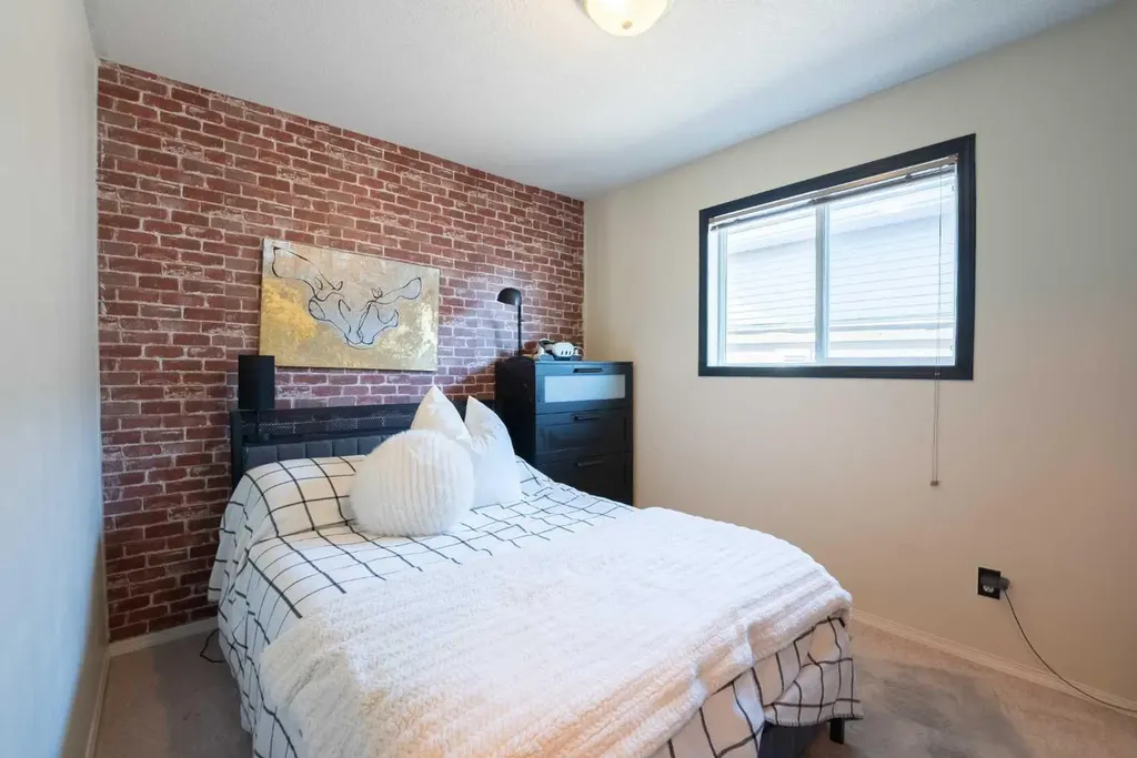 152 Mt Rundle Road W Lethbridge AB T1K 7G1
