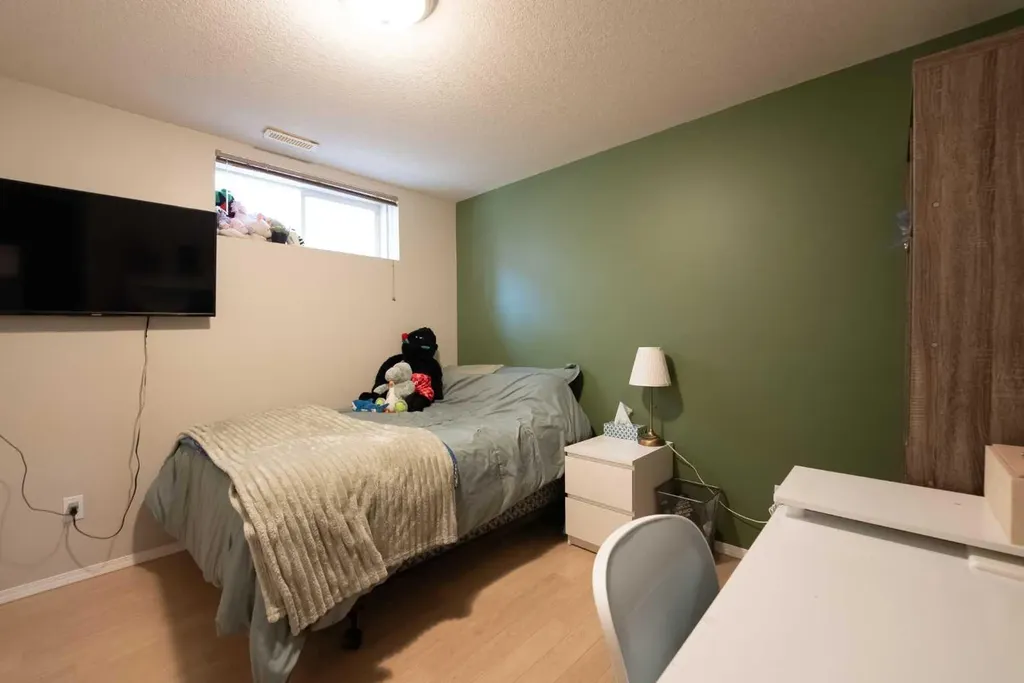 152 Mt Rundle Road W Lethbridge AB T1K 7G1