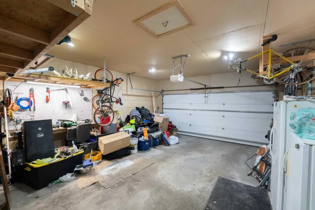 152 Mt Rundle Road W Lethbridge AB T1K 7G1