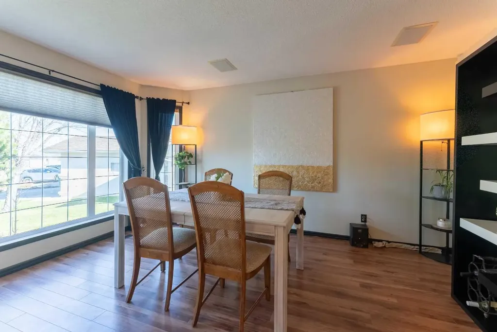 152 Mt Rundle Road W Lethbridge AB T1K 7G1