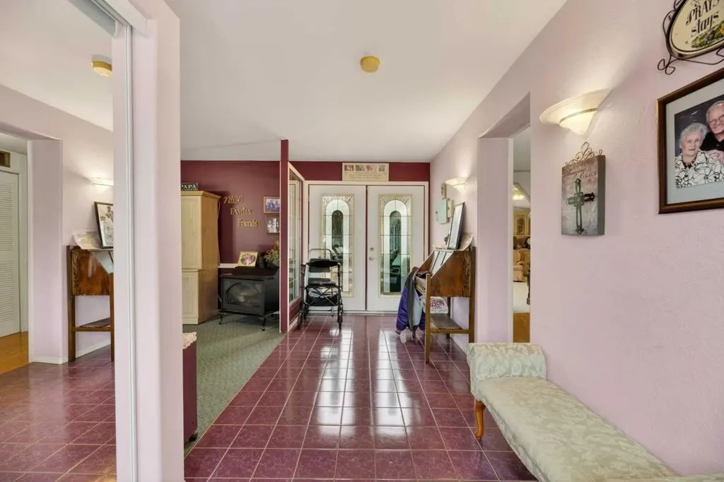 217 5 Street NW Sundre AB T0M 1X0