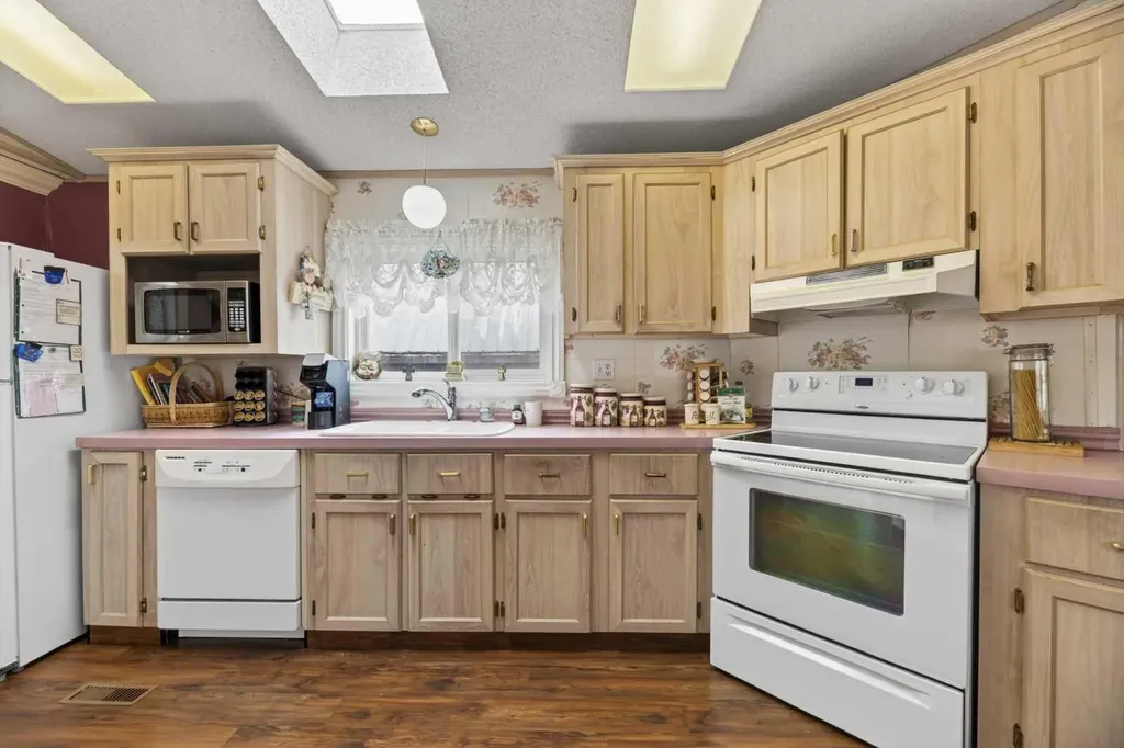 217 5 Street NW Sundre AB T0M 1X0