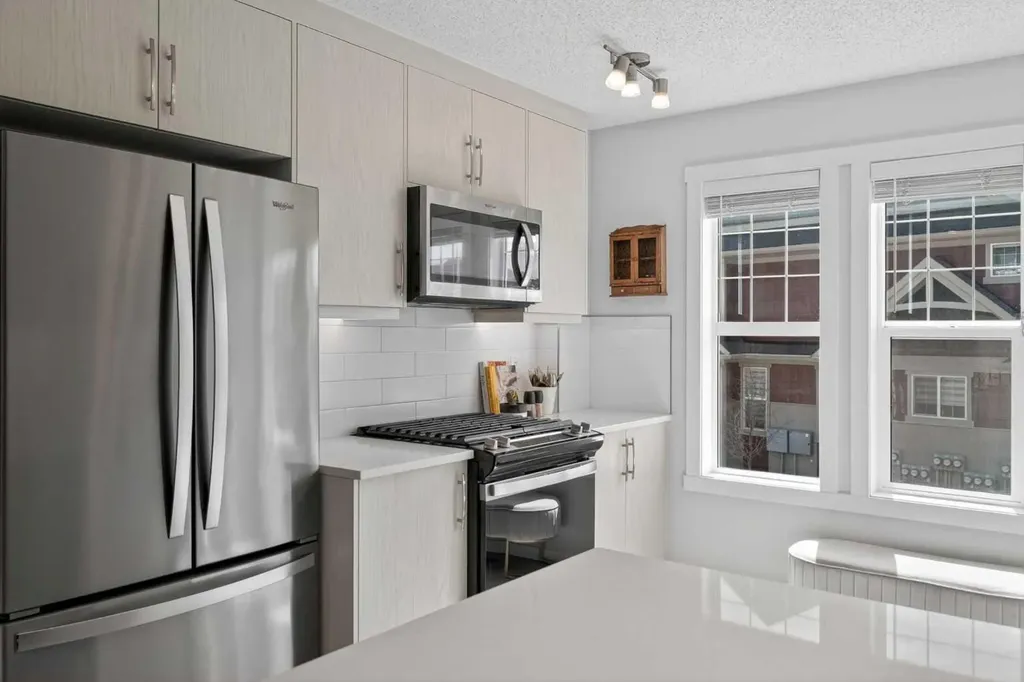 228 Cranbrook Square SE Calgary AB T3M3E3