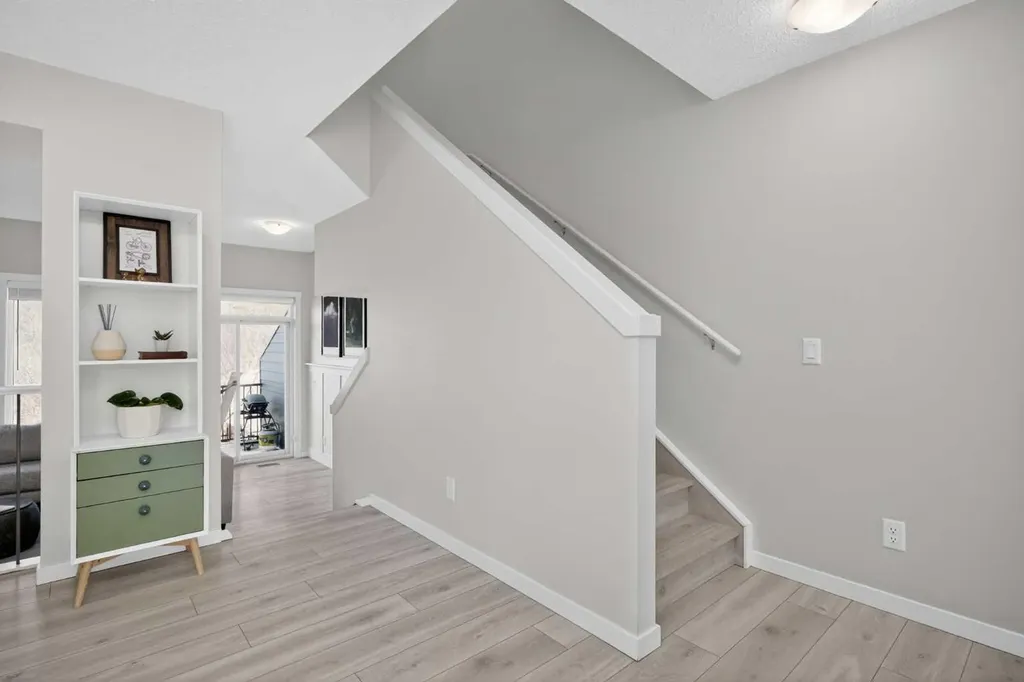228 Cranbrook Square SE Calgary AB T3M3E3