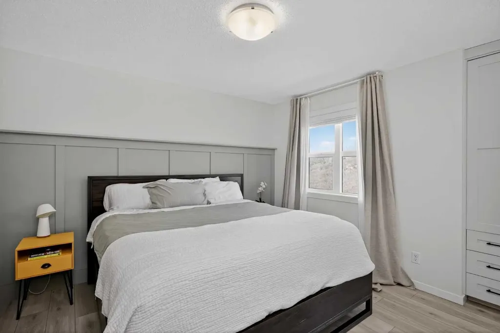 228 Cranbrook Square SE Calgary AB T3M3E3