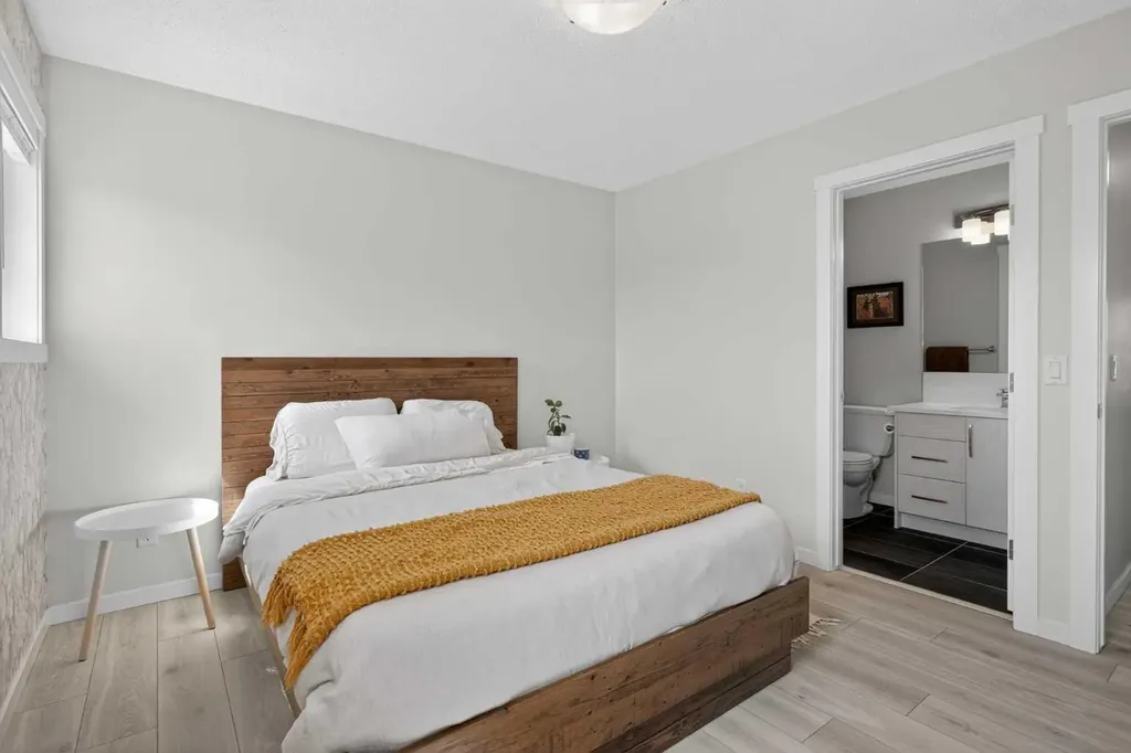 228 Cranbrook Square SE Calgary AB T3M3E3