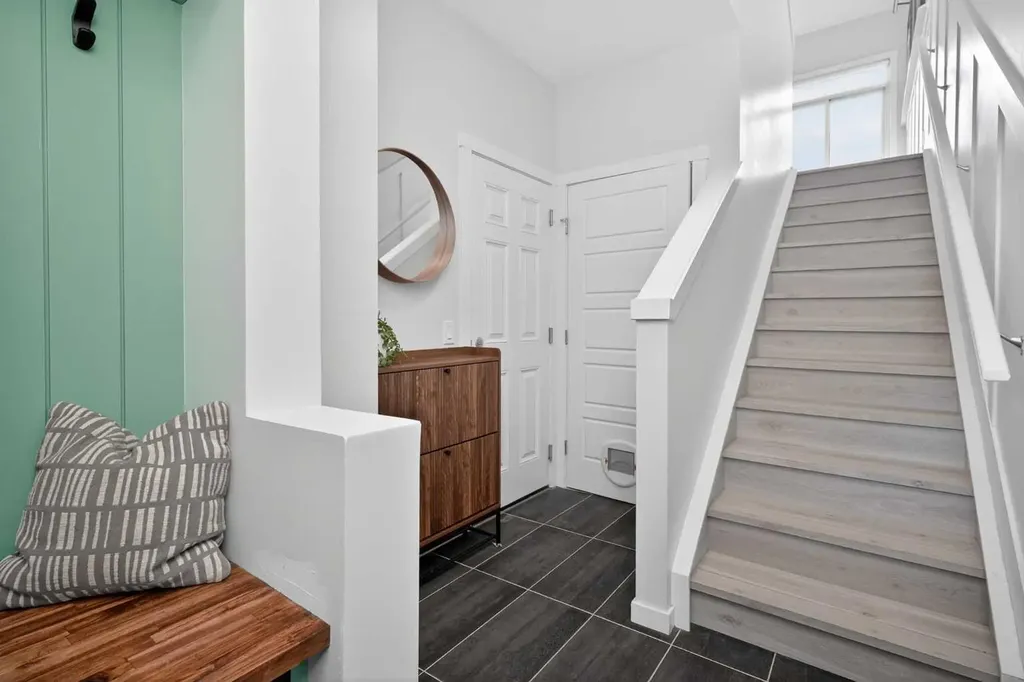 228 Cranbrook Square SE Calgary AB T3M3E3