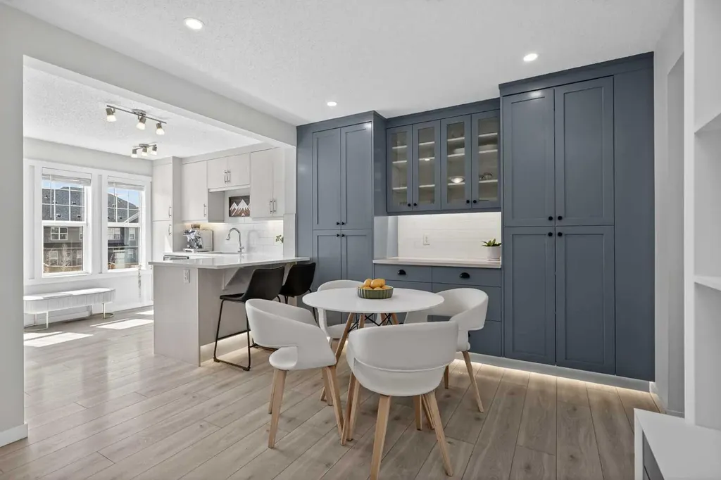 228 Cranbrook Square SE Calgary AB T3M3E3