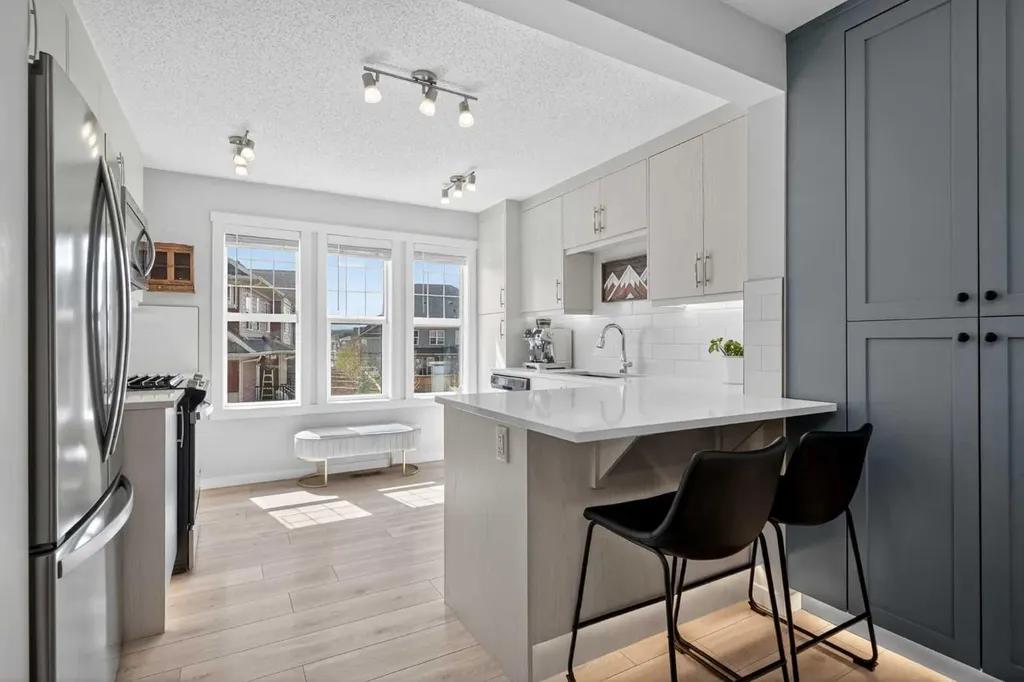 228 Cranbrook Square SE Calgary AB T3M3E3