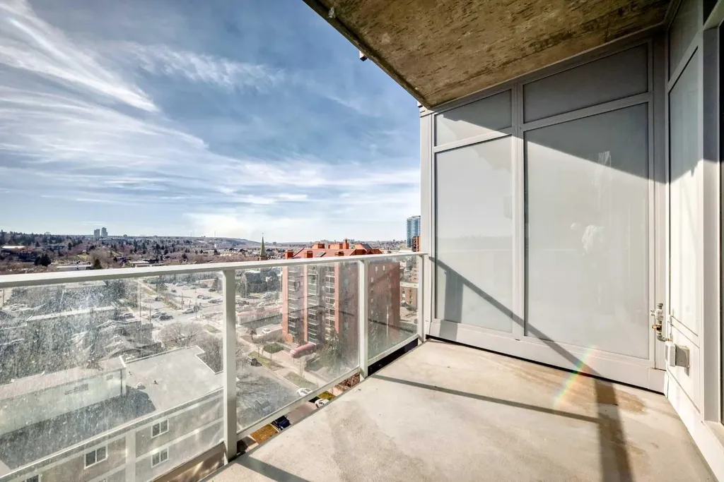 1319 14 Avenue SW Calgary AB T3C0W3