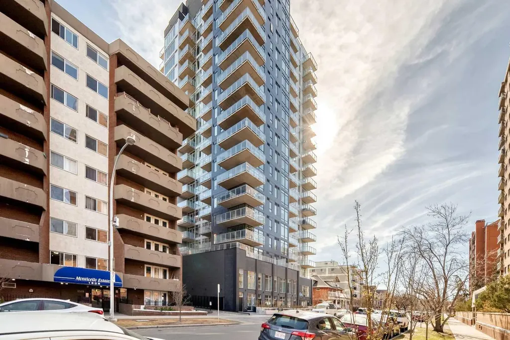 1319 14 Avenue SW Calgary AB T3C0W3