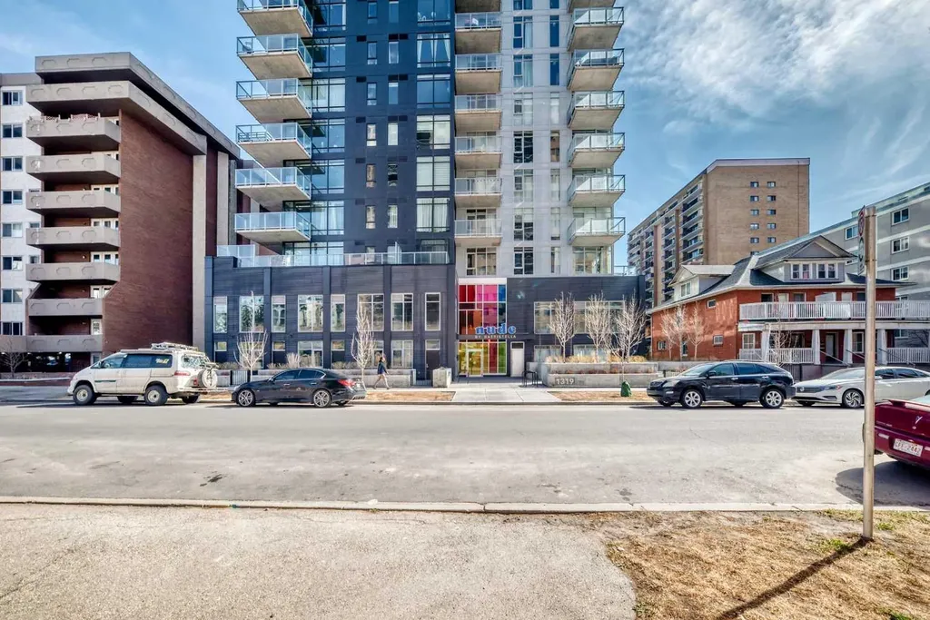 1319 14 Avenue SW Calgary AB T3C0W3
