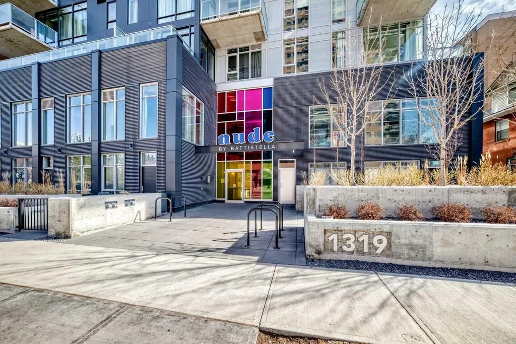 1319 14 Avenue SW Calgary AB T3C0W3