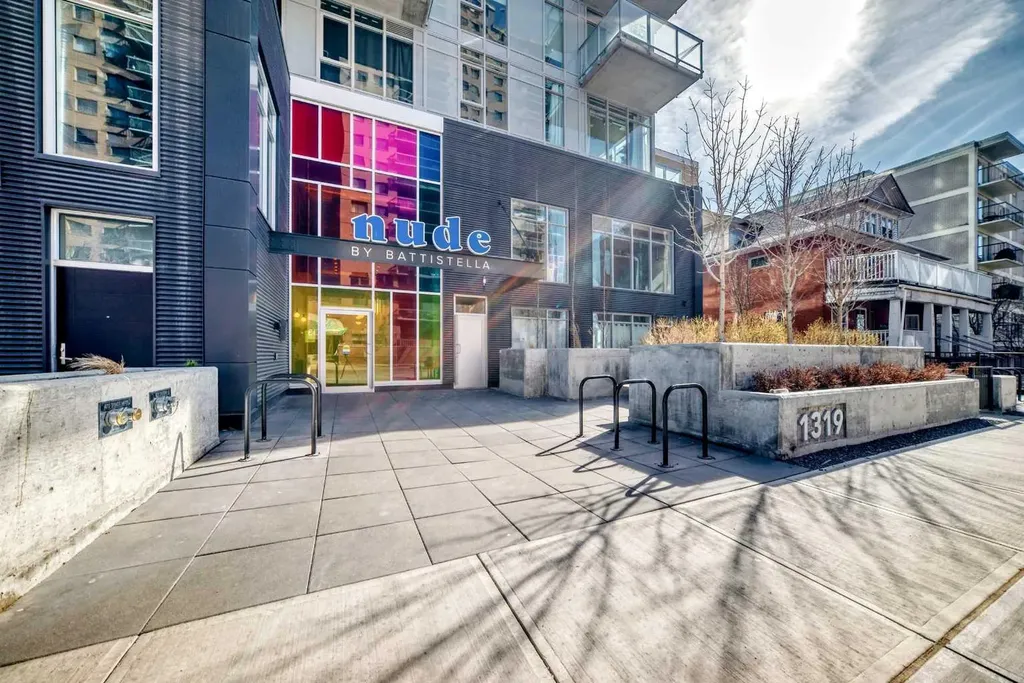 1319 14 Avenue SW Calgary AB T3C0W3