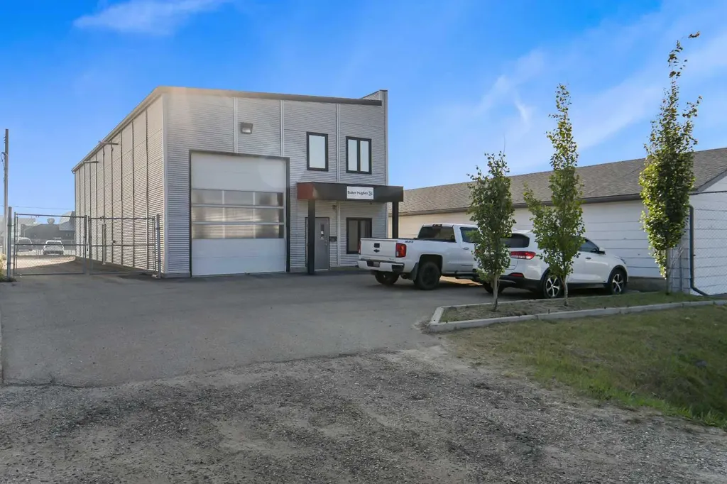 12515 101 Street Grande Prairie AB T8V 5S1