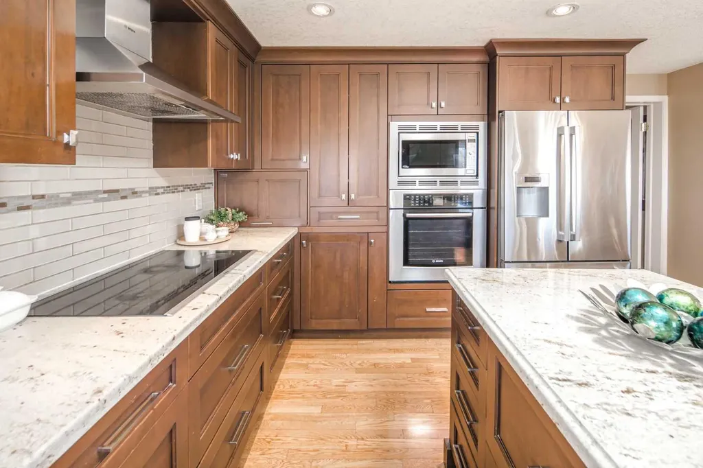 2612 Signal Hill Drive SW Calgary AB T3H 2T7