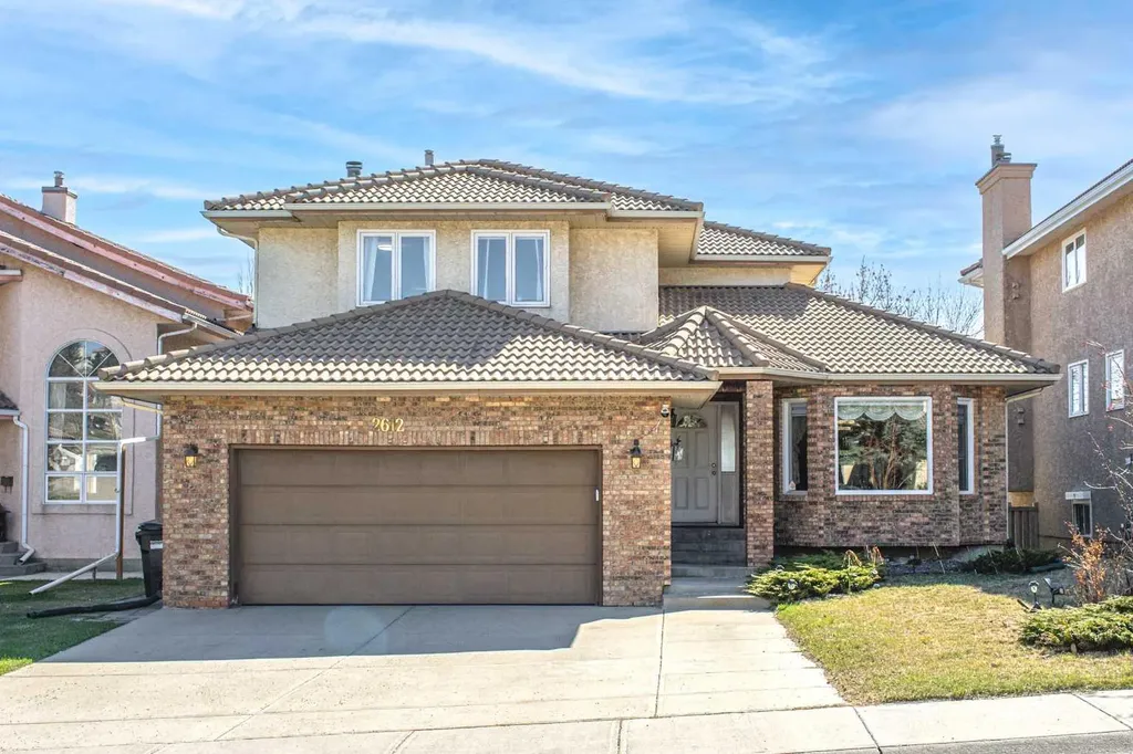 2612 Signal Hill Drive SW Calgary AB T3H 2T7