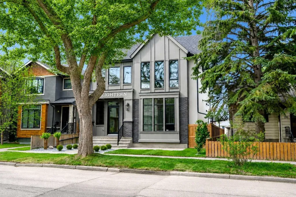 218 19 Avenue NW Calgary AB T2M 0Y2