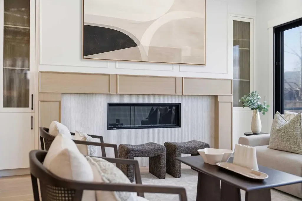 218 19 Avenue NW Calgary AB T2M 0Y2