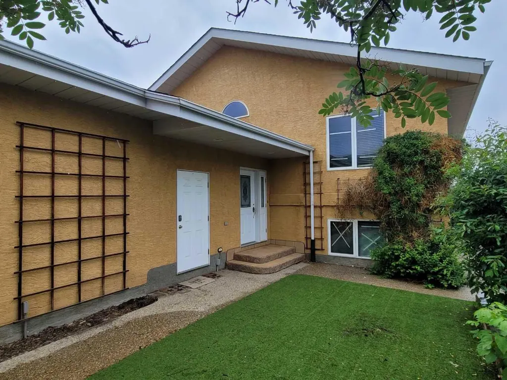 10606 90 Street Peace River AB T8S1P1