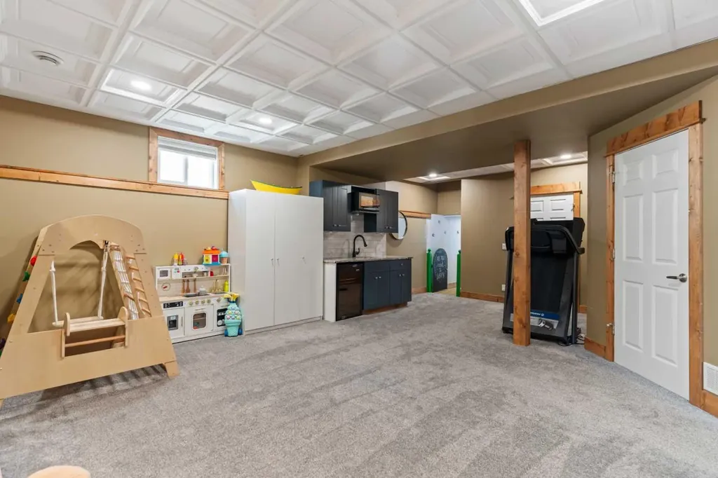 507 Windbrook Heights SW Airdrie AB T4B 3X2