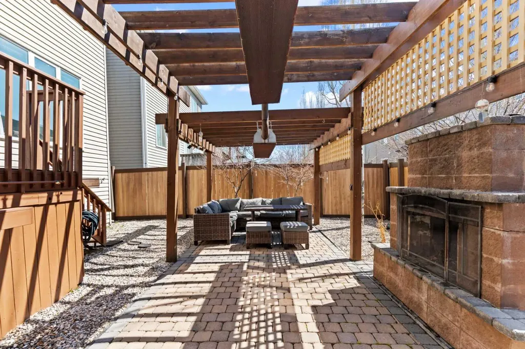 507 Windbrook Heights SW Airdrie AB T4B 3X2