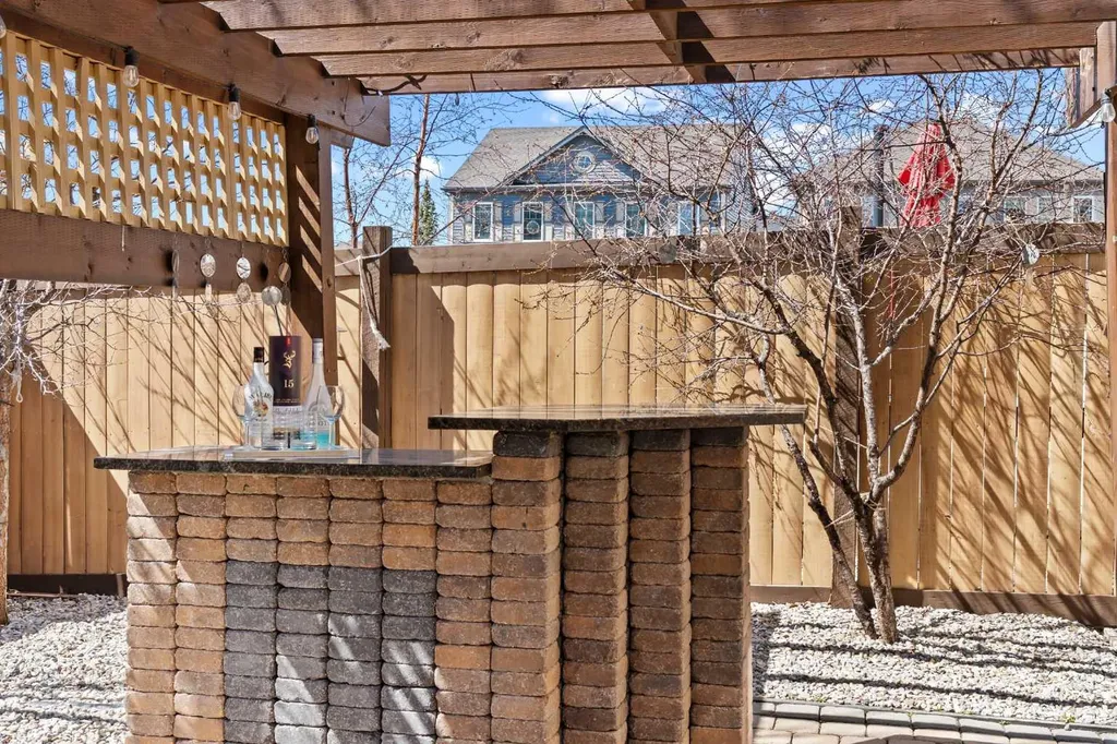 507 Windbrook Heights SW Airdrie AB T4B 3X2