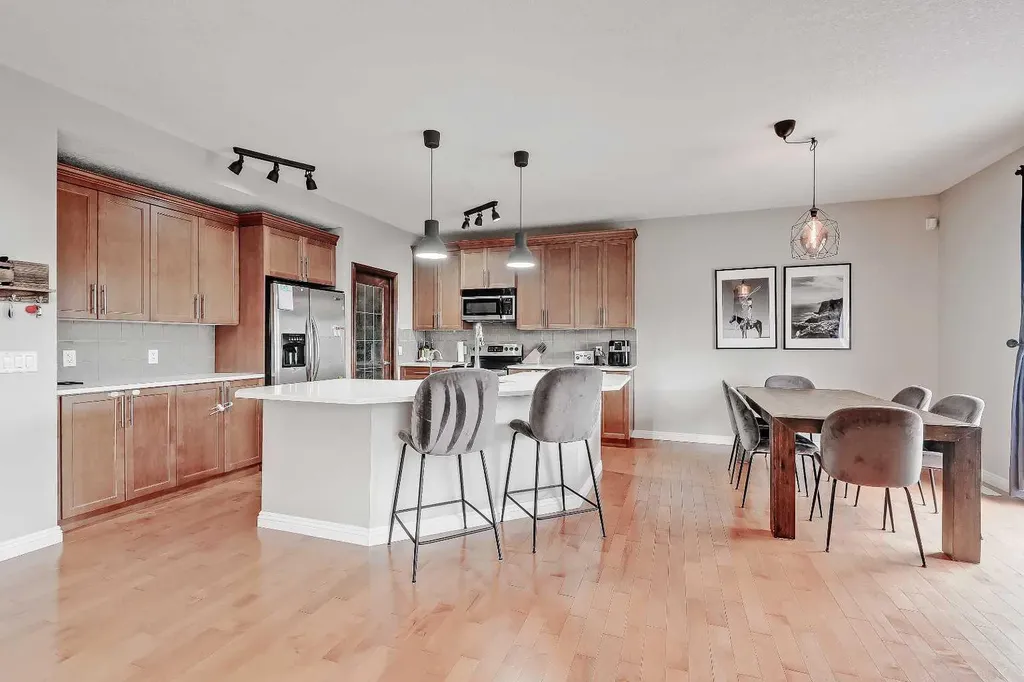 196 Hawkmere Way Chestermere AB T1X 0C9